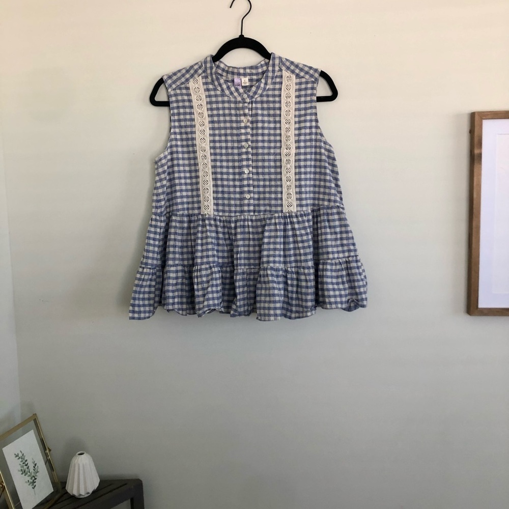 Francesca’s Babydoll checkered ruffled top